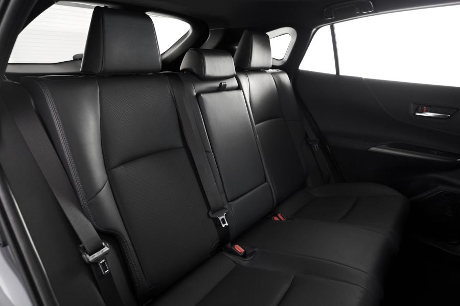 Интерьер Toyota Venza Hybrid Limited 2020 года  (фото 9 из 41)